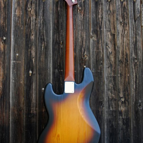 Manche de basse en érable torréfié