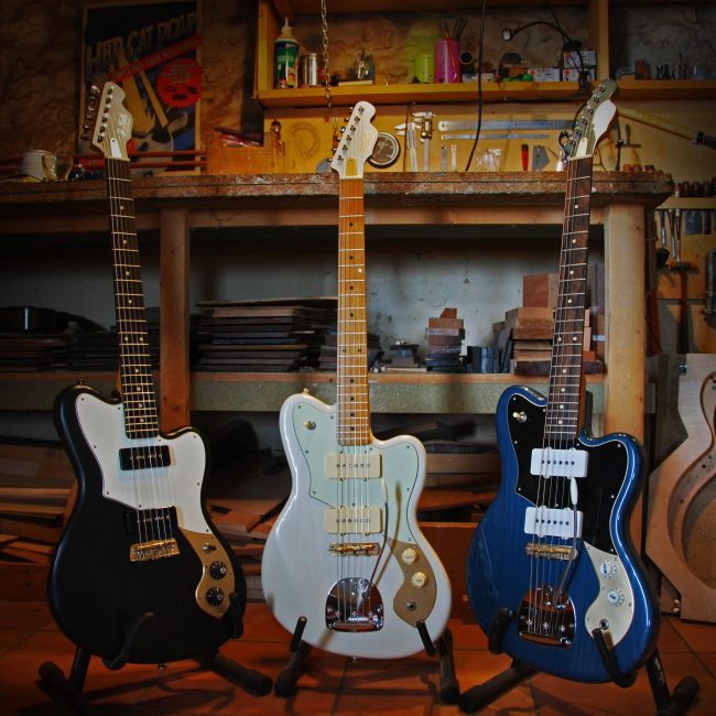 Guitare offset du luthier yohann koch, appelée la Victoriane